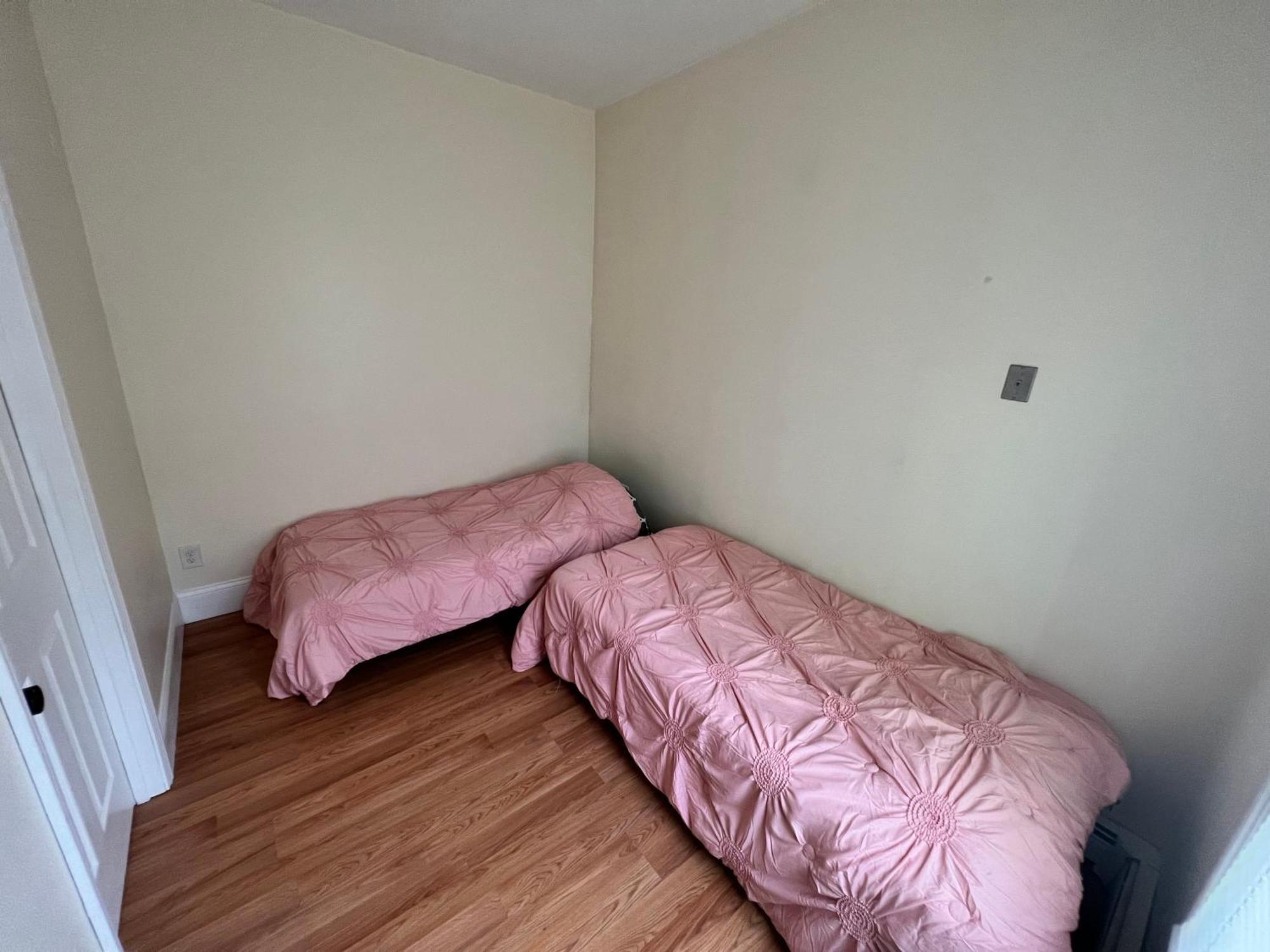 Gasthof Private Bedroom Near Boston